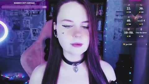 Snapshot of _m_o_n_s_t_e_r_e_n_e_r_g_y_ chatting on May 2026 04:48:02 PM Mia online show from May 2026 04:48:02 PM
