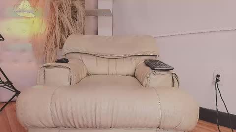 Snapshot of _malikaa_ chatting on June 2026 01:11:01 PM malka online show from June 2026 01:11:01 PM