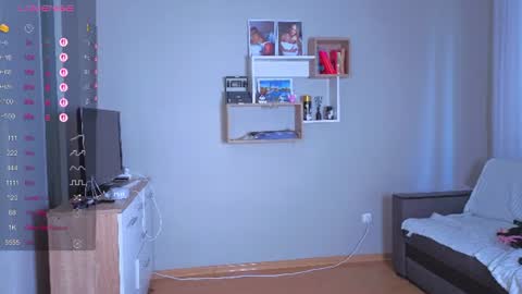 Snapshot of _maneki_neko_ chatting on June 2026 12:22:01 PM Emma online show from June 2026 12:22:01 PM