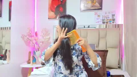 _marcela__ online show from May 2026 11:48:02 AM