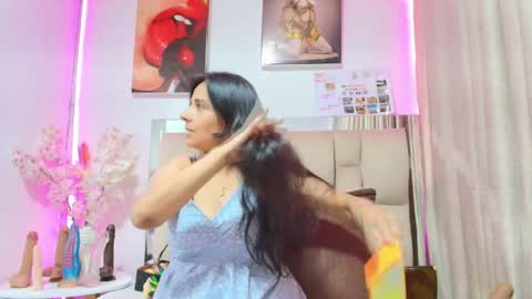 _marcela__ online show from May 2026 11:49:01 AM