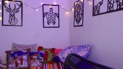 Marce  online show from December 2024 11:02:01 PM