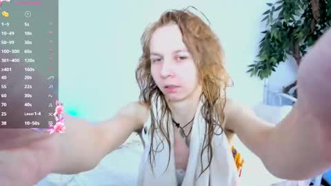 Snapshot of _mari_so chatting on May 2026 08:21:01 AM Scarlett online show from May 2026 08:21:01 AM