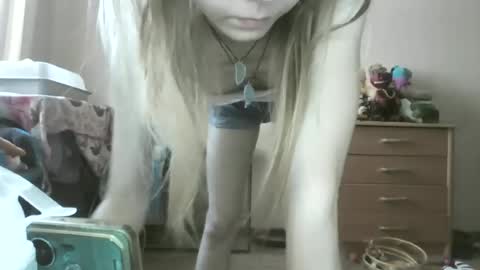 Snapshot of _mari_so chatting on July 2026 11:12:01 AM Scarlett online show from July 2026 11:12:01 AM