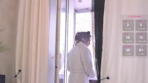 Mari online show from October 2025 08:24:02 AM