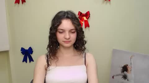 Susie online show from February 2025 03:17:02 PM