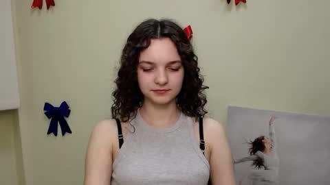 Susie online show from February 2025 05:28:01 PM