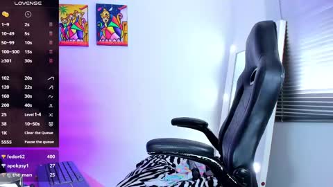 Juli online show from February 2025 03:15:02 PM