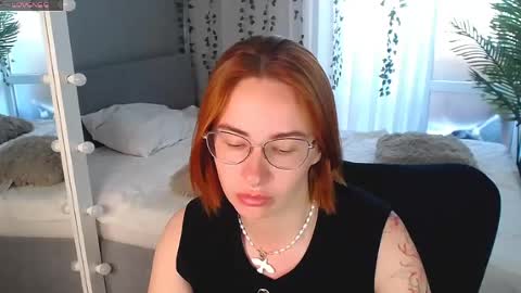 Snapshot of _mi_amore chatting on May 2026 05:47:01 AM _mi_amore online show from May 2026 05:47:01 AM