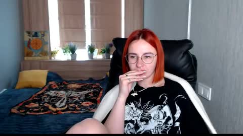 Snapshot of _mi_amore chatting on June 2026 08:53:01 AM _mi_amore online show from June 2026 08:53:01 AM