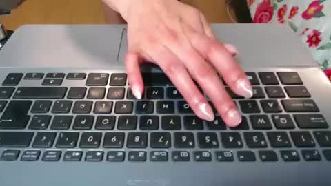 Snapshot of _mia_angel17 chatting on March 2025 11:31:01 PM MIA online show from March 2025 11:31:01 PM