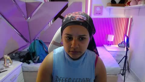  Mia  online show from April 2026 12:46:02 PM