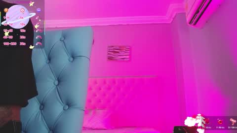 Snapshot of _miia_sweet chatting on November 2025 11:32:02 AM Paula online show from November 2025 11:32:02 AM