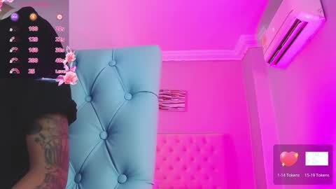 Snapshot of _miia_sweet chatting on December 2025 11:30:02 AM Paula online show from December 2025 11:30:02 AM