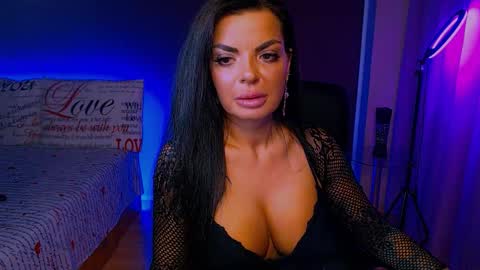 Snapshot of _milani_ chatting on September 2025 05:38:01 PM Milani online show from September 2025 05:38:01 PM