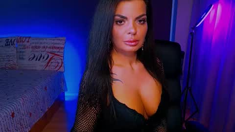 Snapshot of _milani_ chatting on October 2025 06:05:02 PM Milani online show from October 2025 06:05:02 PM
