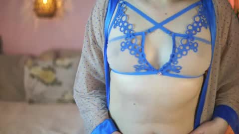 _million_dollarsmile online show from April 2026 04:05:01 PM