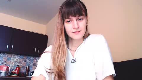 Snapshot of _minnie_boo_ chatting on December 2024 09:24:01 AM Boo online show from December 2024 09:24:01 AM