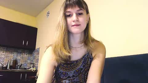 Snapshot of _minnie_boo_ chatting on December 2024 10:44:02 AM Boo online show from December 2024 10:44:02 AM