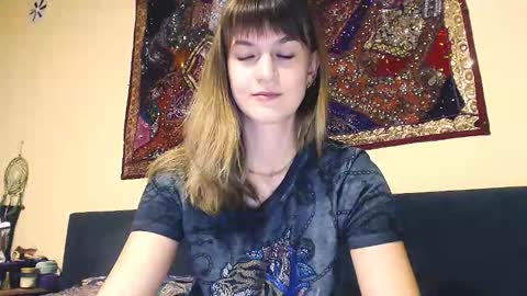 Snapshot of _minnie_boo_ chatting on September 2025 06:53:02 PM Boo online show from September 2025 06:53:02 PM