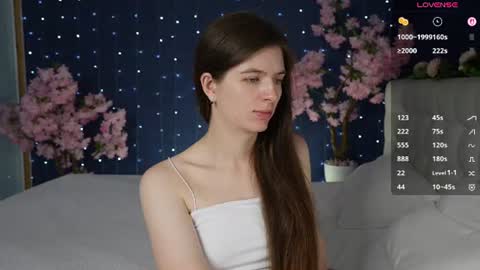 Snapshot of _mirror_girl chatting on July 2026 05:16:02 AM Victoria online show from July 2026 05:16:02 AM