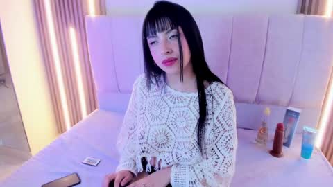 _mishell22 online show from April 2026 07:58:01 PM