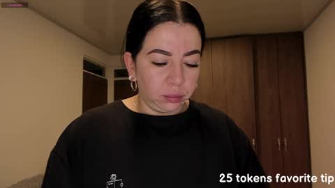 _miss_coco_ online show from February 2025 10:24:02 AM