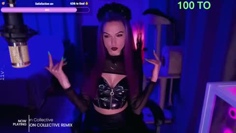 Snapshot of _mistress__ chatting on February 2025 05:07:02 PM Mistress Milana online show from February 2025 05:07:02 PM