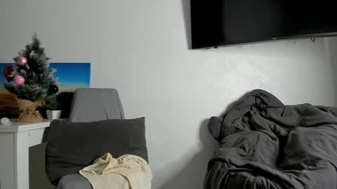 alienmito online show from December 2024 07:18:02 AM