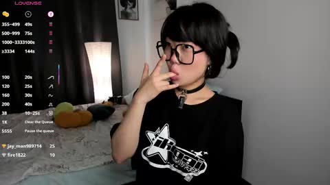 Snapshot of _molly_molly_molly_ chatting on October 2025 11:30:01 AM _molly_molly_molly_ online show from October 2025 11:30:01 AM