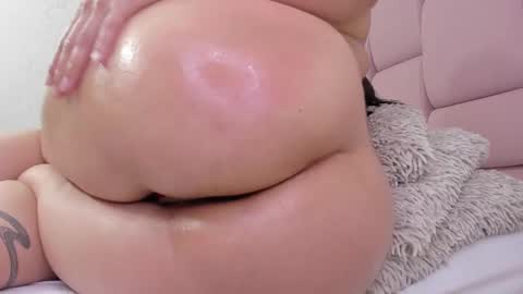 Snapshot of _molly_rosse_ chatting on March 2025 04:14:01 PM _molly_rosse_ online show from March 2025 04:14:01 PM