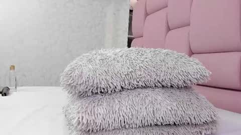 Snapshot of _molly_rosse_ chatting on March 2025 12:41:02 PM _molly_rosse_ online show from March 2025 12:41:02 PM