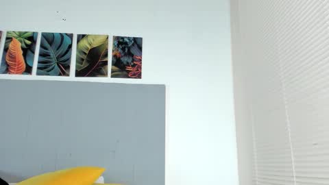 Snapshot of _molly_rosse_ chatting on October 2025 12:24:02 PM _molly_rosse_ online show from October 2025 12:24:02 PM