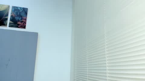 Snapshot of _molly_rosse_ chatting on October 2025 11:53:01 AM _molly_rosse_ online show from October 2025 11:53:01 AM
