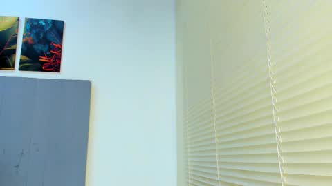Snapshot of _molly_rosse_ chatting on October 2025 12:28:02 PM _molly_rosse_ online show from October 2025 12:28:02 PM