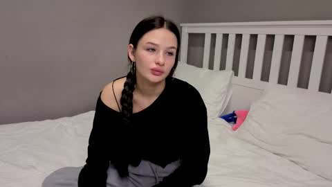 Karina online show from November 2025 02:34:01 AM