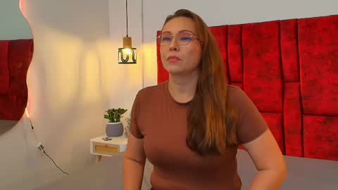 _monaliza_ online show from May 2026 12:21:02 PM