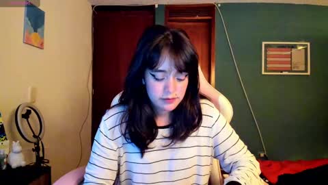 Snapshot of _moon_cake_ chatting on February 2025 01:54:02 AM Next stream 950 pm Colombia time xd online show from February 2025 01:54:02 AM