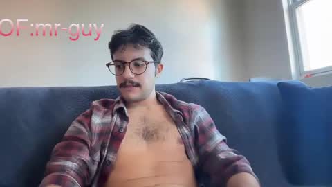 _mrguy_ online show from October 2025 05:17:01 PM