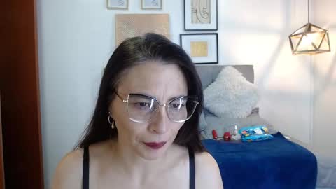 Snapshot of _naomi_s chatting on September 2025 01:57:02 PM _naomi_s online show from September 2025 01:57:02 PM