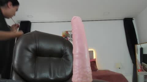 Natalie online show from October 2025 03:40:01 PM