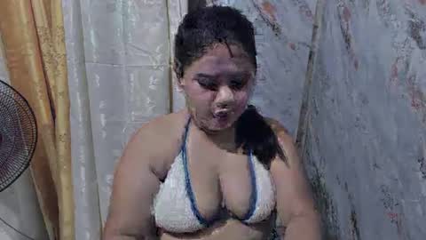 Snapshot of _natalieey chatting on October 2025 05:30:01 PM nics  online show from October 2025 05:30:01 PM