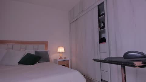 Snapshot of _natasha18_ chatting on January 2025 11:43:01 AM Natasha online show from January 2025 11:43:01 AM