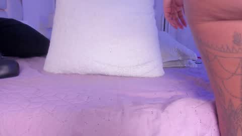 Snapshot of _natasha18_ chatting on February 2025 05:40:01 PM Natasha online show from February 2025 05:40:01 PM