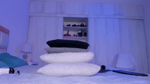 Snapshot of _natasha18_ chatting on February 2025 05:40:01 PM Natasha online show from February 2025 05:40:01 PM