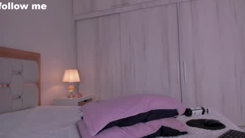 Snapshot of _natasha18_ chatting on February 2025 02:43:01 PM Natasha online show from February 2025 02:43:01 PM