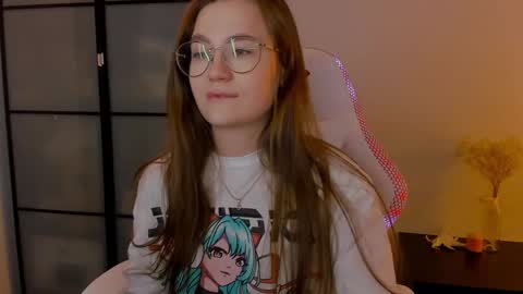 Mia with a big heart  online show from December 2024 07:39:02 AM