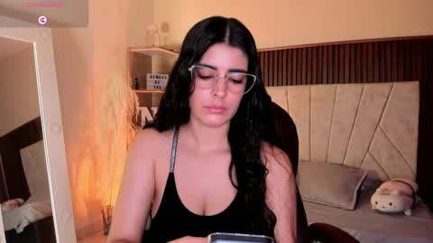 Niah  You can call me Ni or cutie haha online show from September 2025 08:42:02 PM