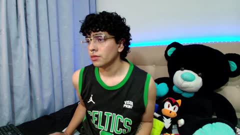 Nicolas online show from December 2024 01:10:01 AM