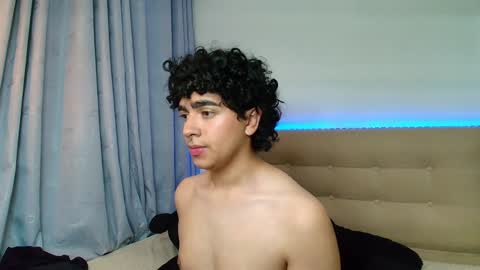 Nicolas online show from December 2024 03:49:01 AM